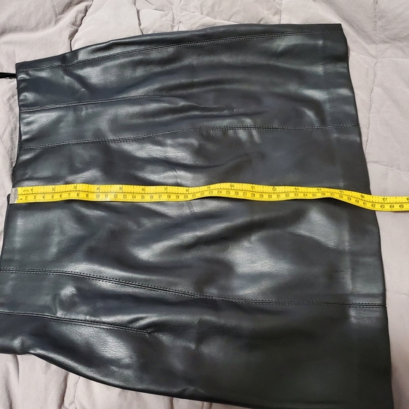 Zara Black Leather Skirt - Picture 5 of 5
